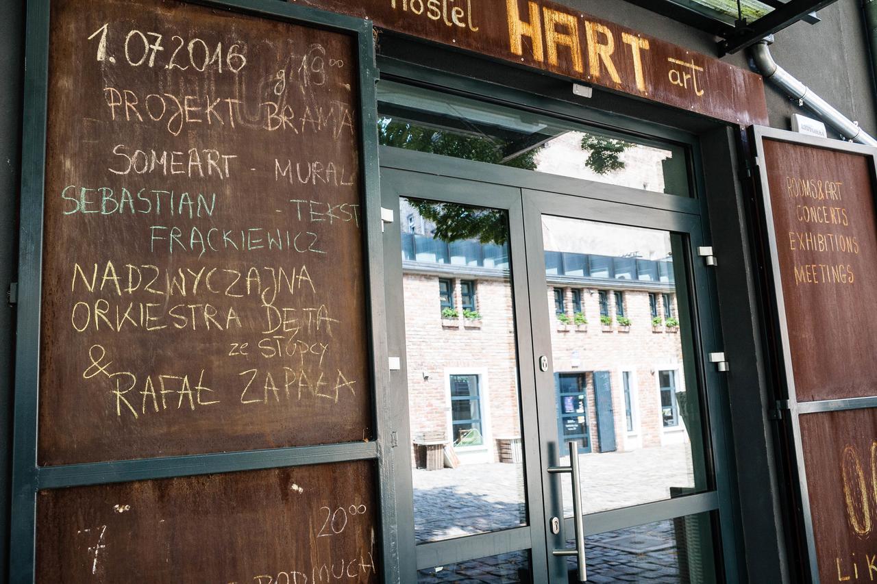 Hart Hostel & Art Gallery Wrocław Buitenkant foto